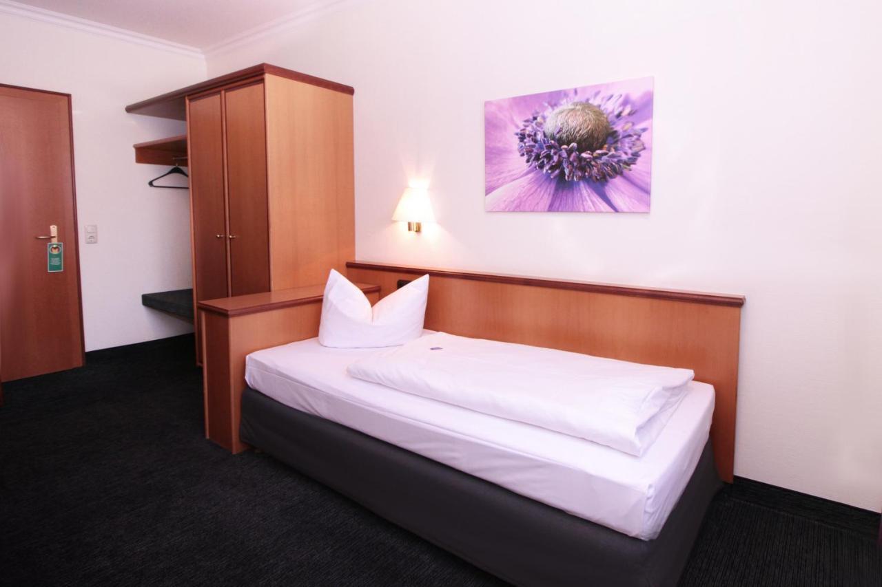 Landhotel Hirsch Κέμπτεν Εξωτερικό φωτογραφία